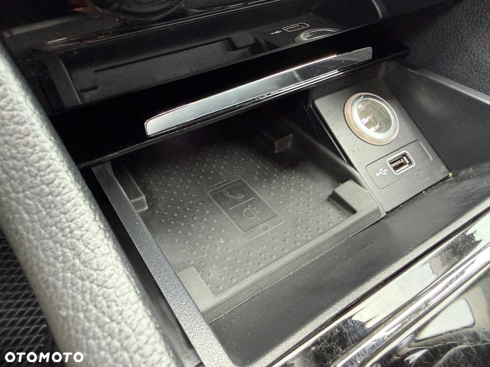 Skoda Superb 1.8 TSI L&K DSG - 31