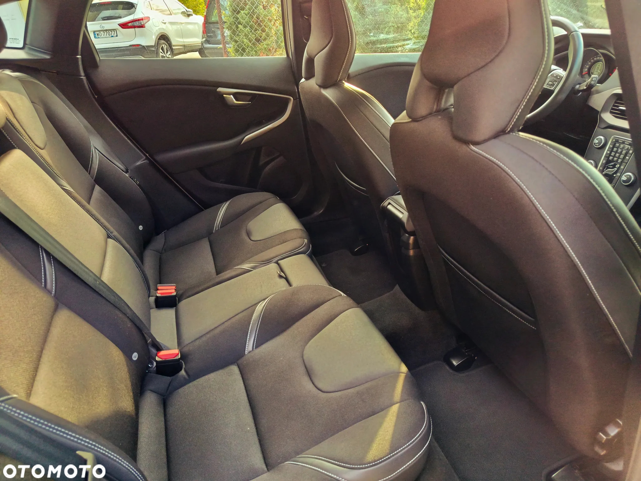 Volvo V40 D2 Momentum - 10