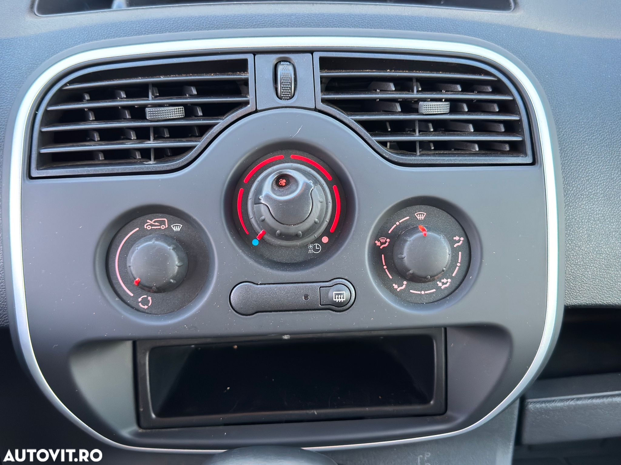 Renault Kangoo Maxi ZE E. 33 (mit Batterie) - 15