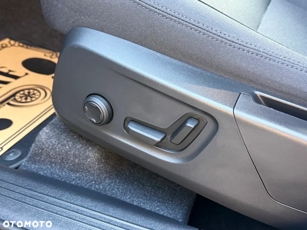 Volvo XC 40 B4 B AWD Geartronic Momentum Pro - 7