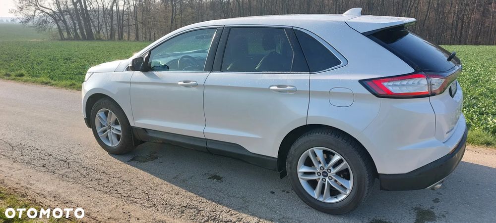 Ford Edge - 16