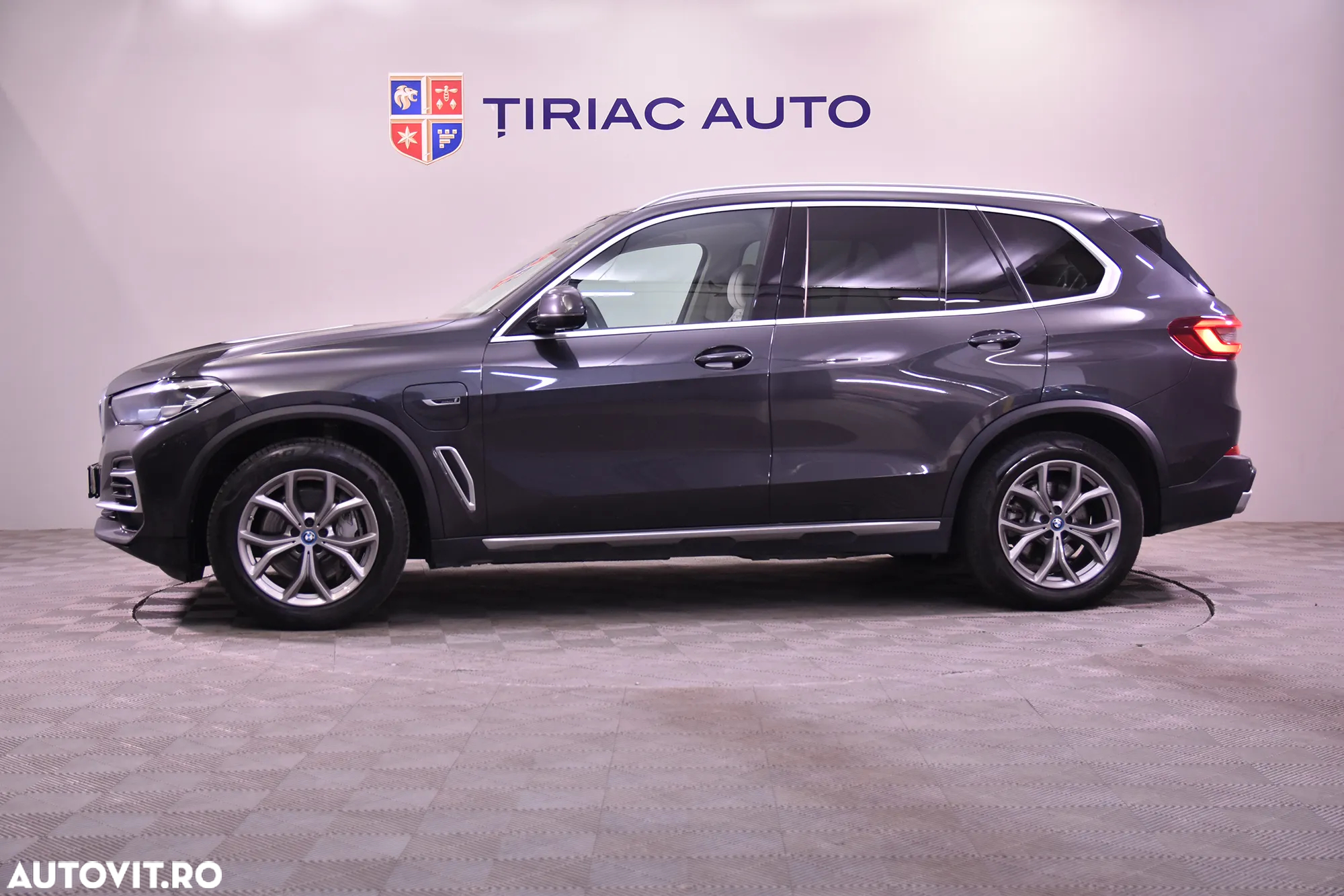 BMW X5 xDrive45e - 2