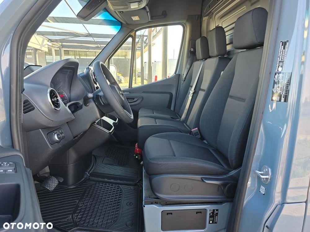 Mercedes-Benz Sprinter 317 CDI Long BASE 9G-Tronic - 12