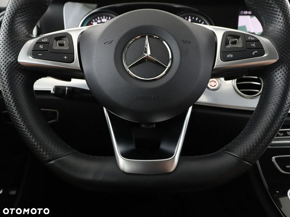 Mercedes-Benz Klasa E 220 d 4-Matic All-Terrain Avantgarde - 22