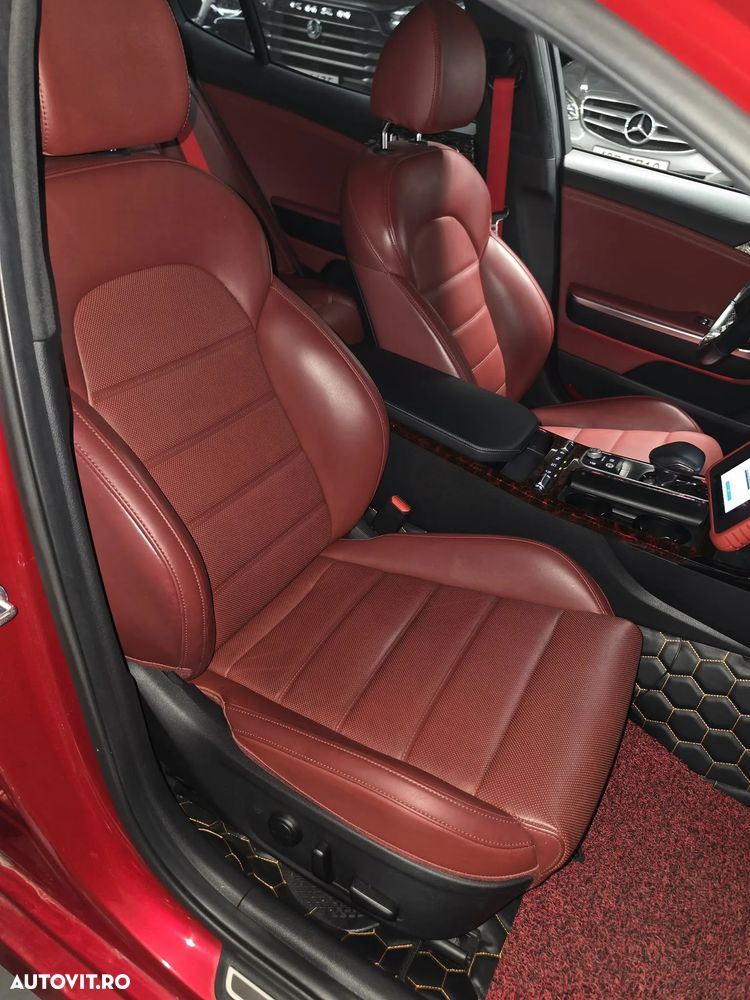 Kia Stinger 2.0 T-GDI RWD GT Line - 17