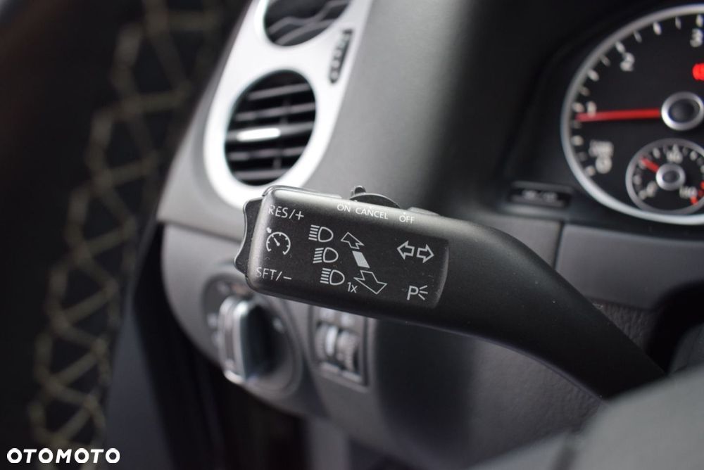 Volkswagen Tiguan - 30