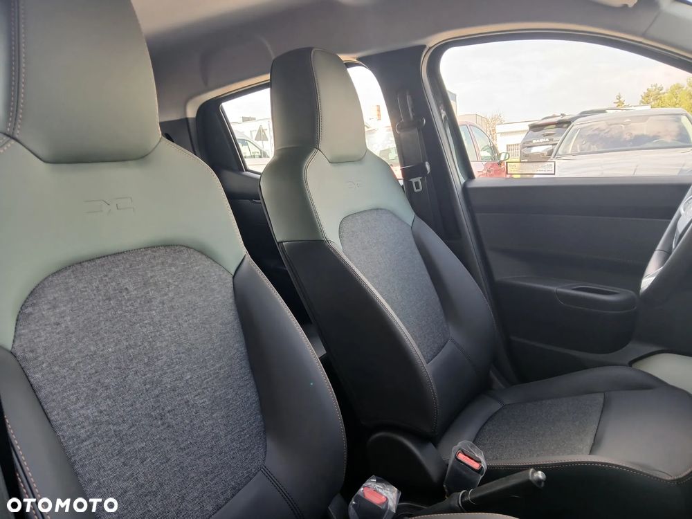 Dacia Spring Electric 24.3kWh 100 Extreme - 13