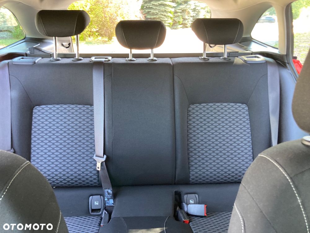 Opel Astra 1.4 Essentia - 24