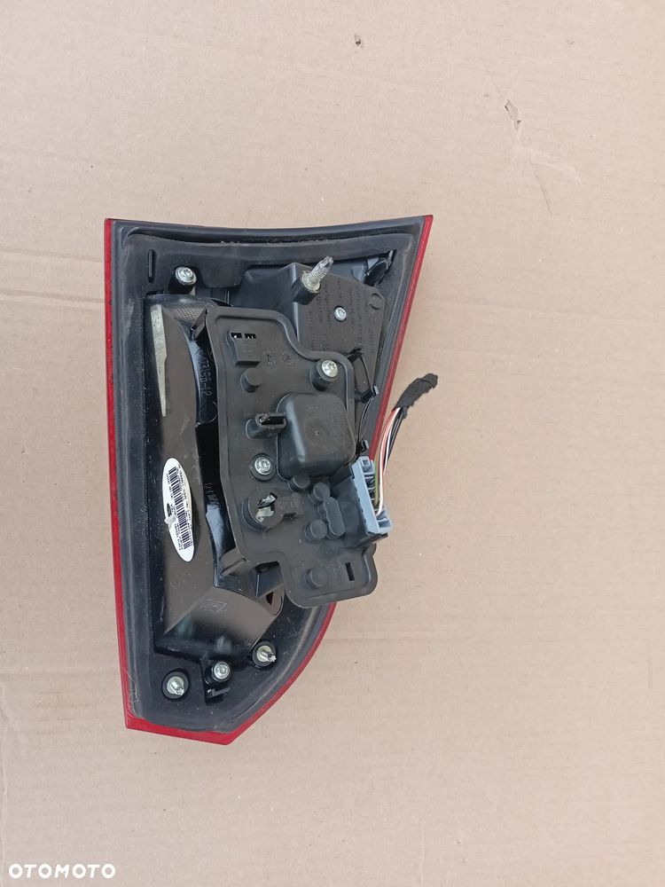 Lampa Prawa Prawy  Tył w klapę Bagażnika  FORD S-MAX MK1 LIFT - 7