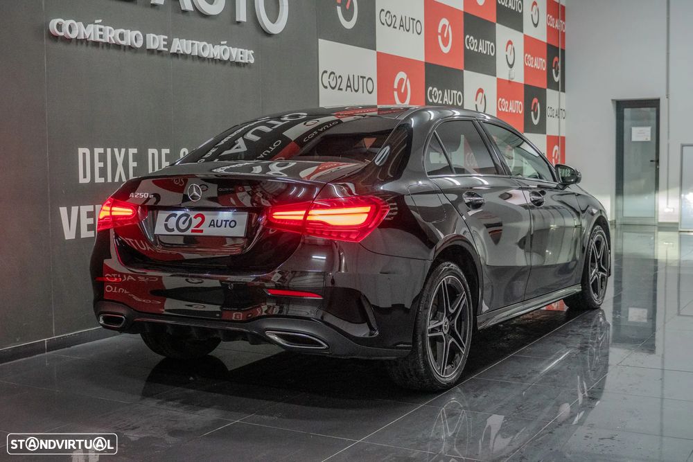 Mercedes-Benz A 250 Limousine e AMG Line - 7