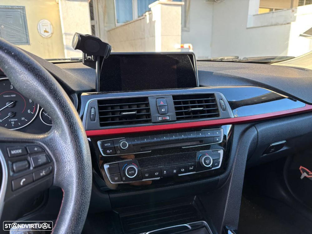 BMW 320 d Touring Line Sport - 8