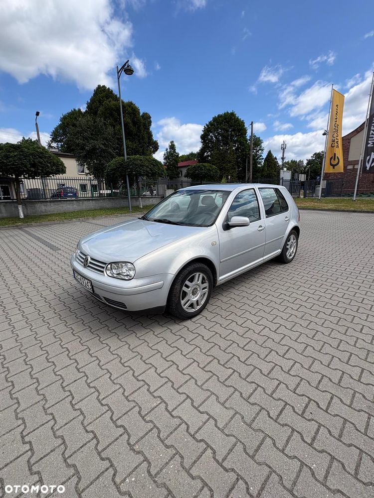 Volkswagen Golf 1.6 Comfortline - 3