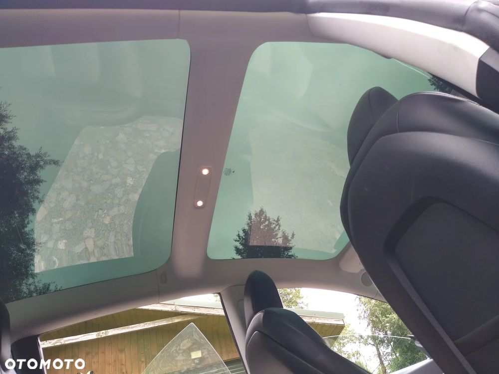 Tesla Model 3 - 20