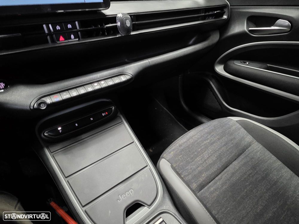 Jeep Avenger 54 kWh Longitude - 11