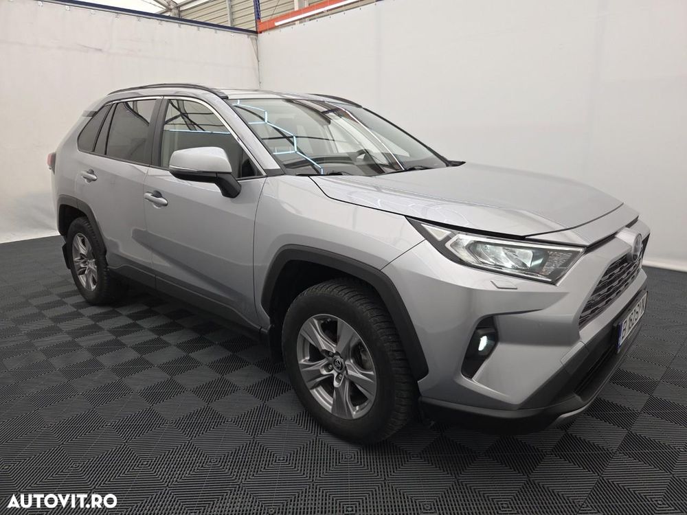 Toyota RAV4 - 2