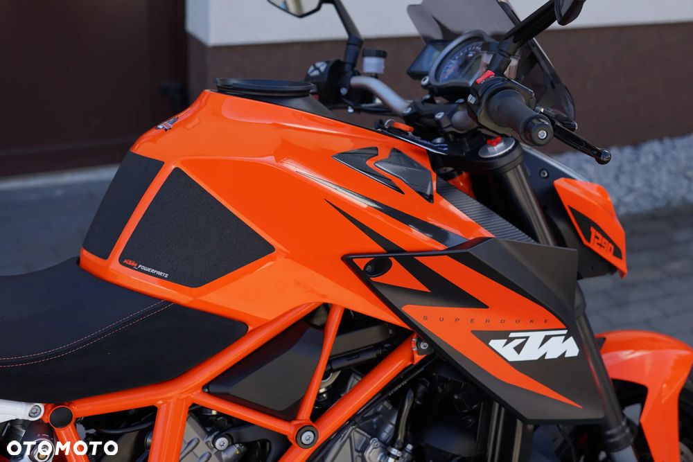 KTM Super Duke - 10