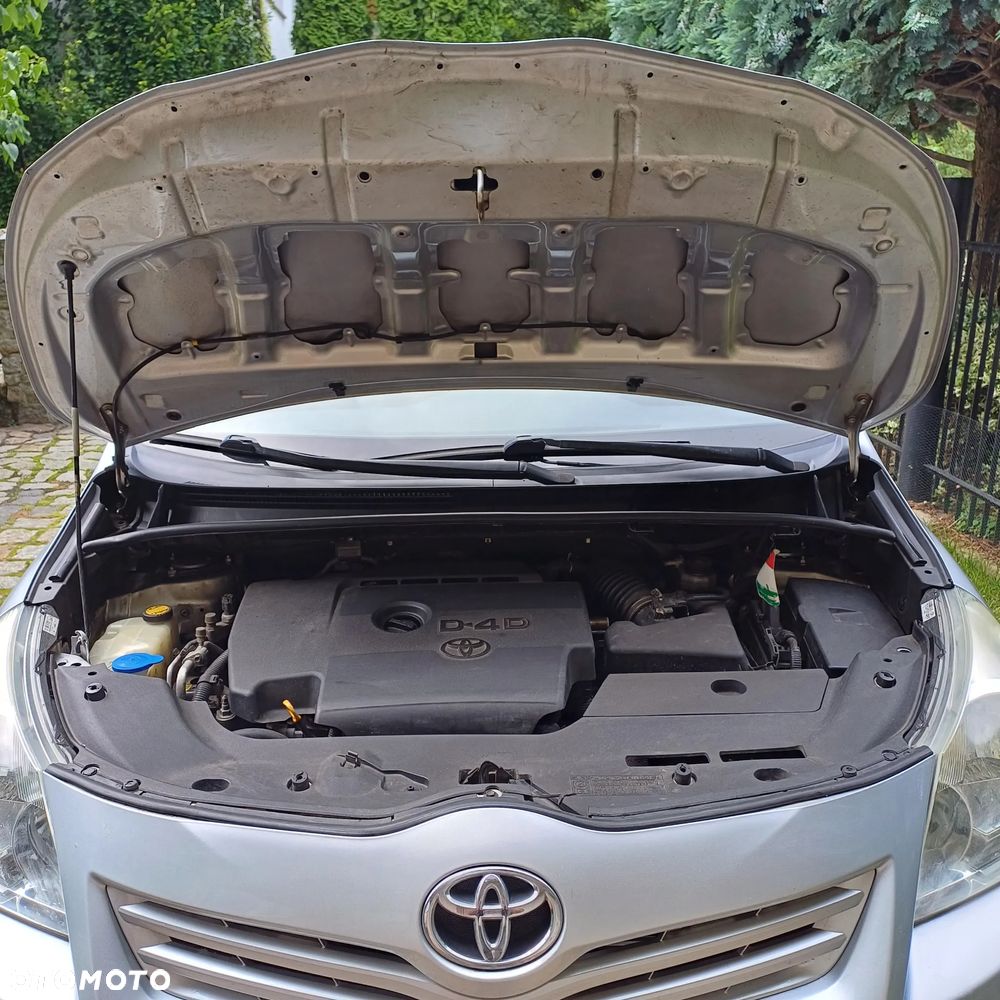 Toyota Verso 2.0 D-4D Premium - 28