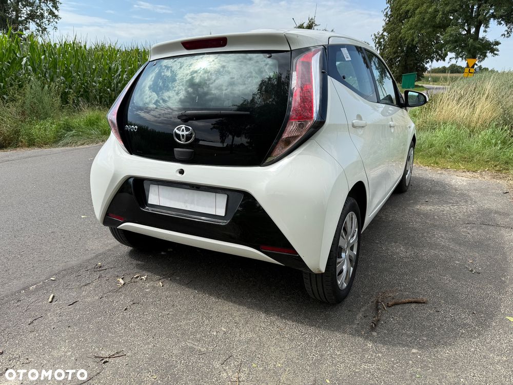 Toyota Aygo 1.0 VVT-i JBL Edition - 27