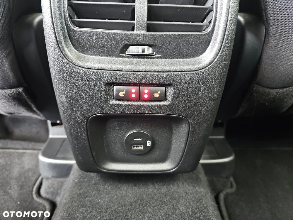 Ford Kuga 1.5 EcoBoost FWD Titanium - 10