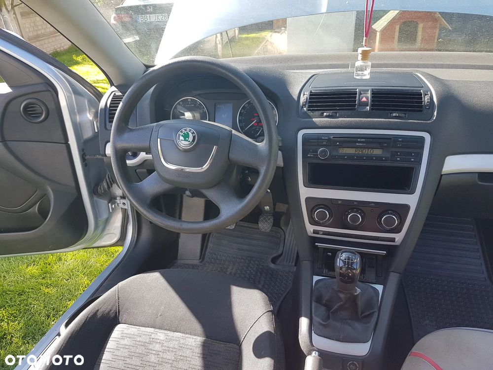 Skoda Octavia 1.6 - 17