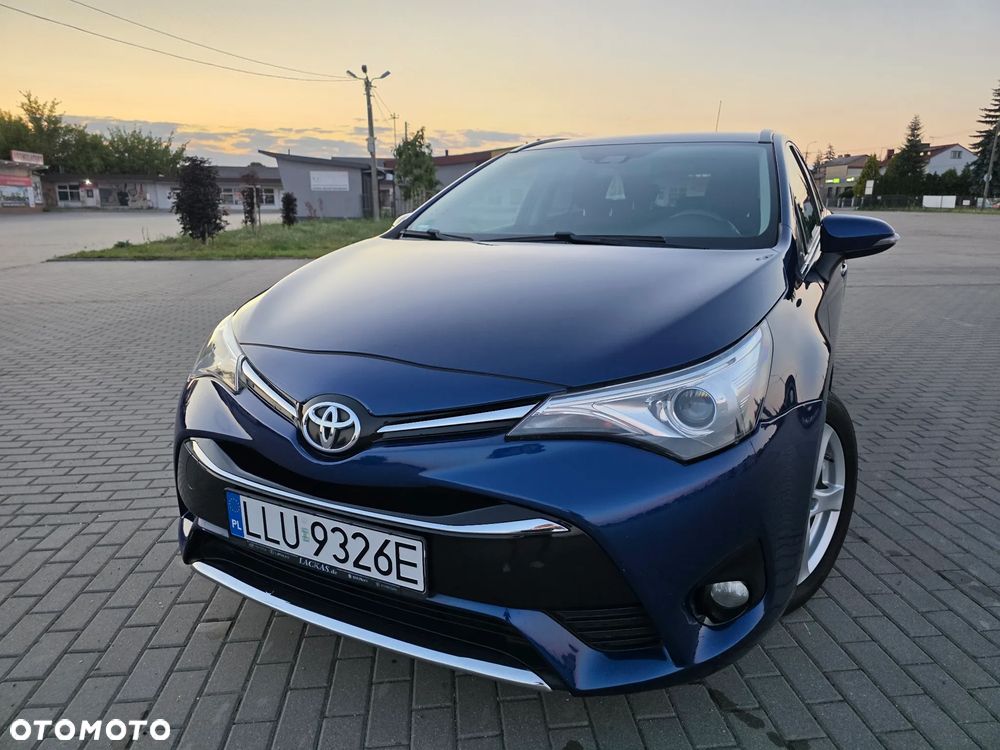 Toyota Avensis Touring Sports 1.8 Multidrive S Comfort - 15