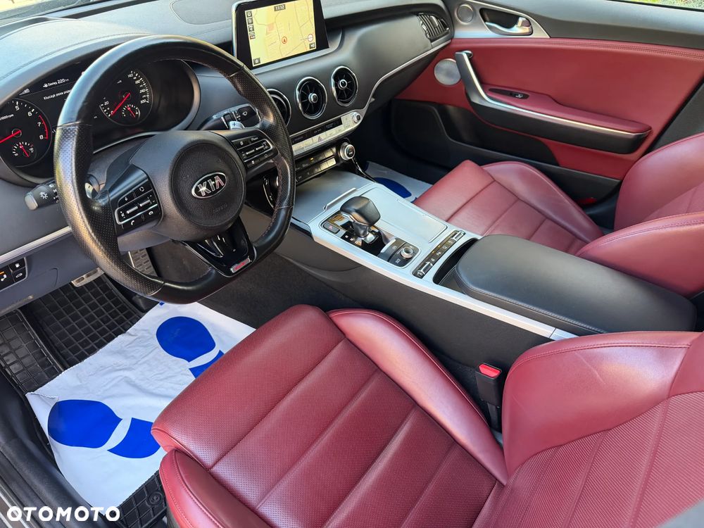 Kia Stinger 3.3 T-GDI V6 GT AWD - 9