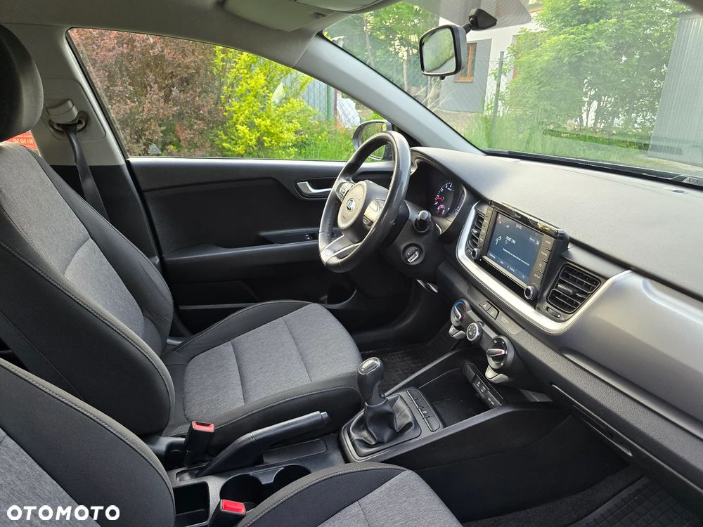Kia Stonic 1.4 L - 9