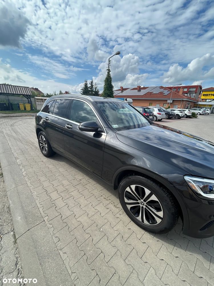 Mercedes-Benz GLC 200 d 4-Matic Business Edition - 3