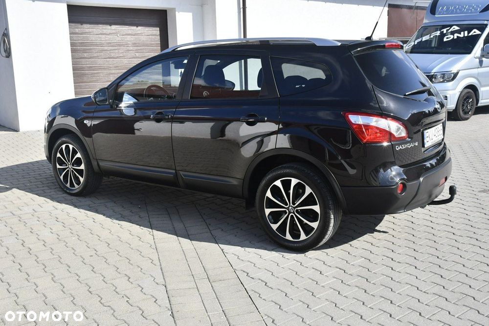 Nissan Qashqai+2 - 12