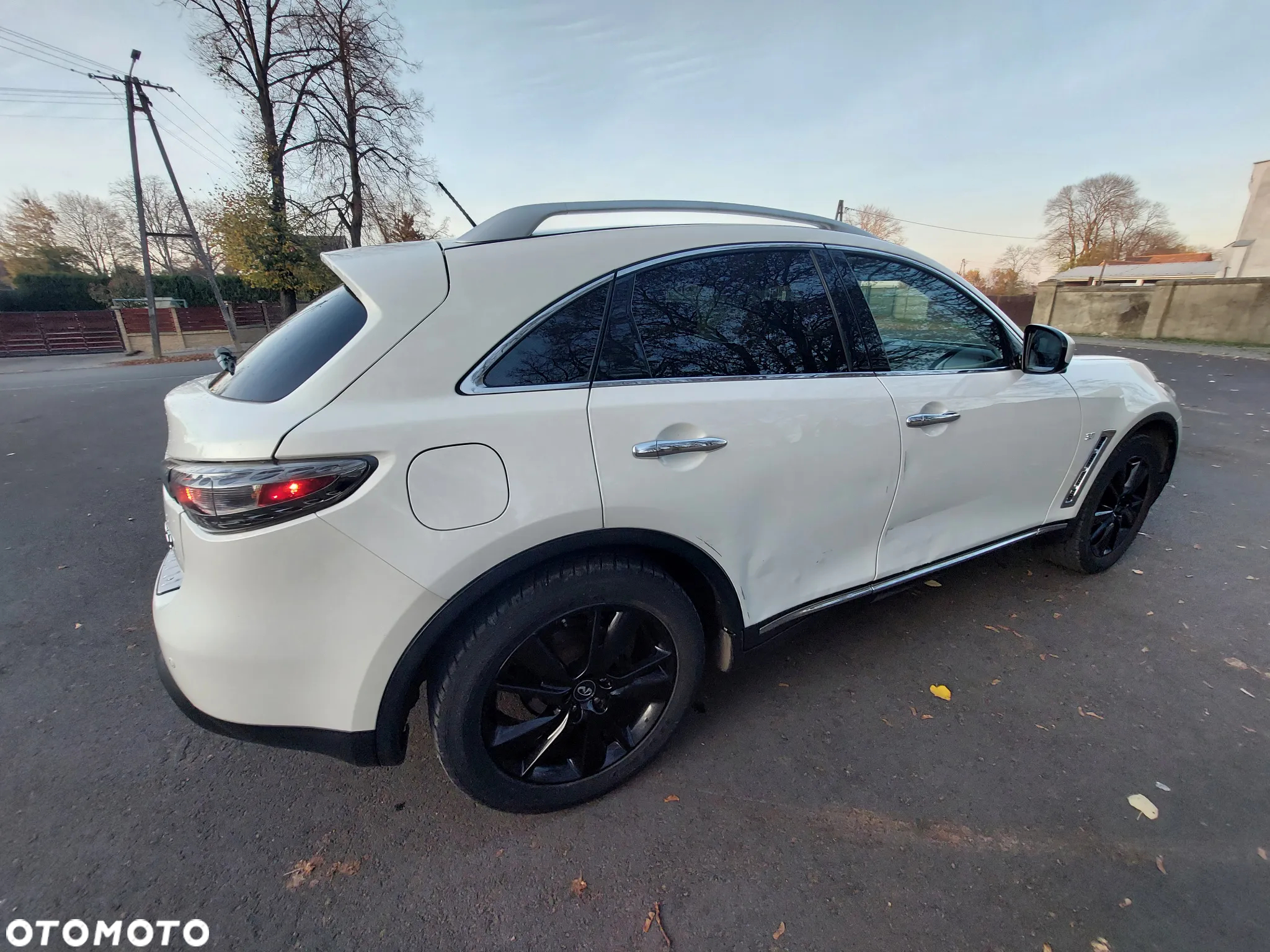 Infiniti QX70 3.7 AWD GT - 5