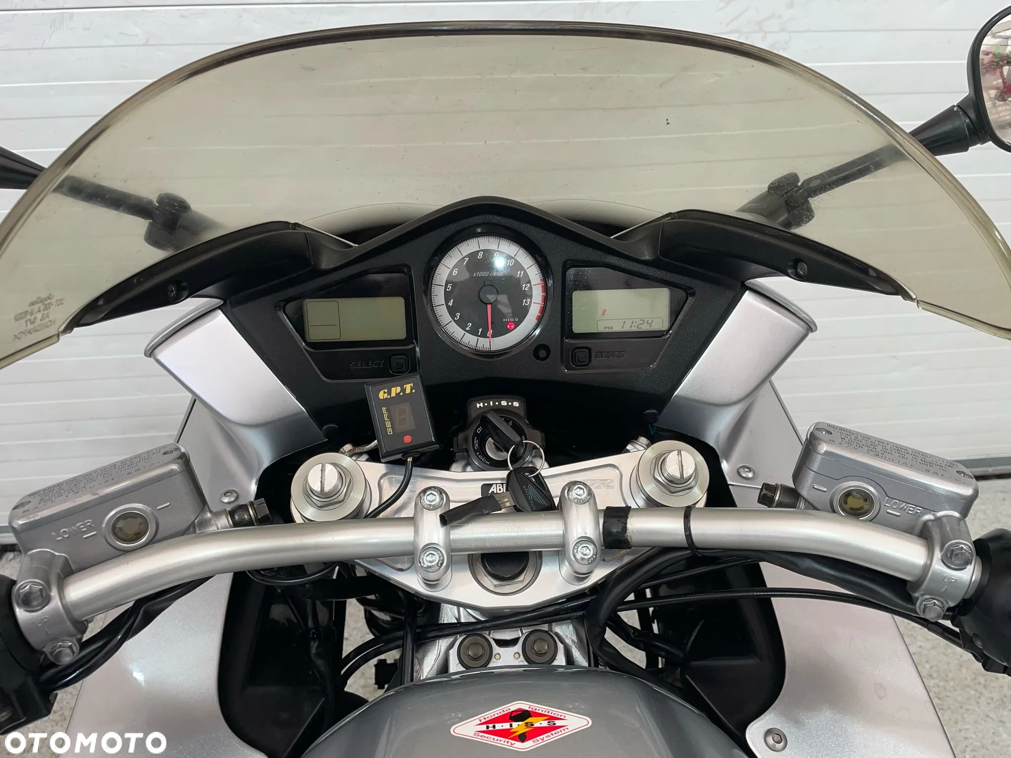 Honda VFR - 29