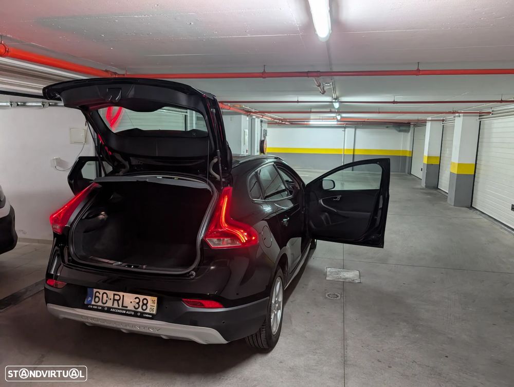 Volvo V40 Cross Country 2.0 D2 Kinetic - 10