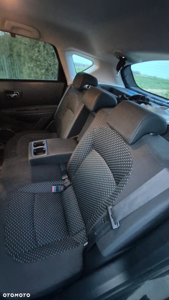 Nissan Qashqai - 10