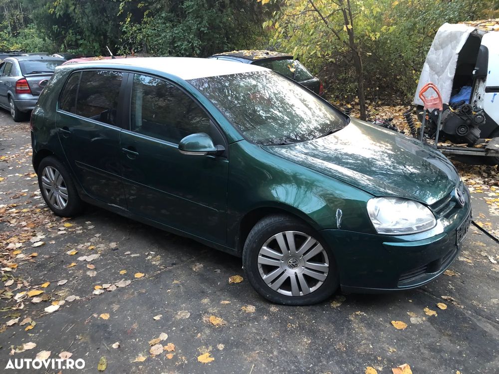 Dezmembrez VW Volkswagen Golf 5 verde 2.0 TDI cod BKG 2007 - 9