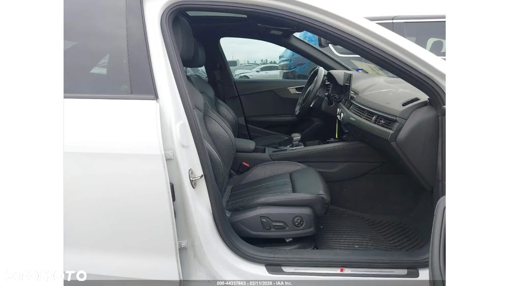 Audi A4 Limousine - 10