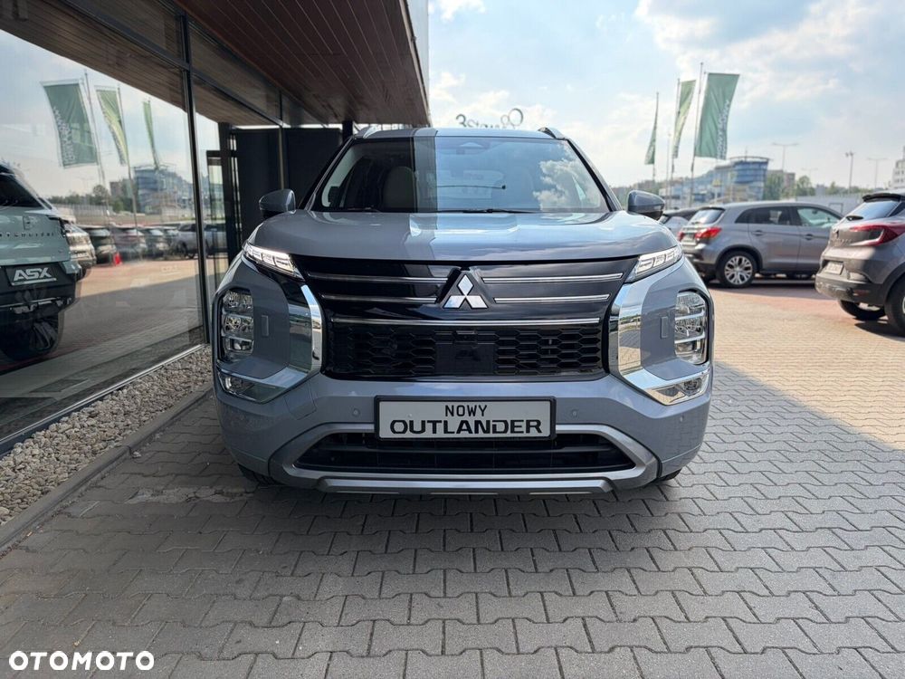 Mitsubishi Outlander - 7