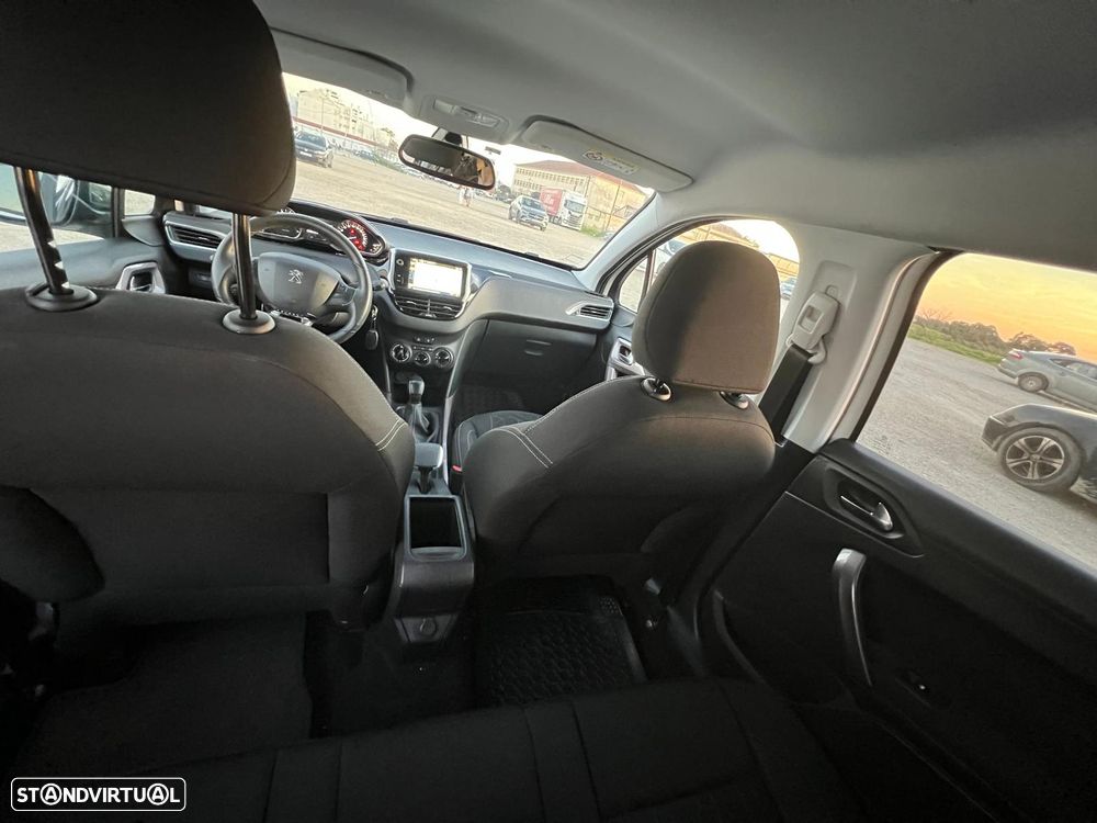 Peugeot 2008 - 7