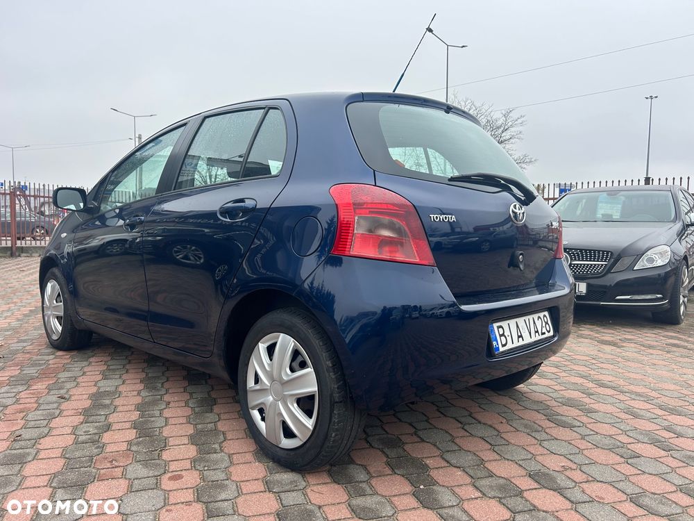 Toyota Yaris 2008 photo 4