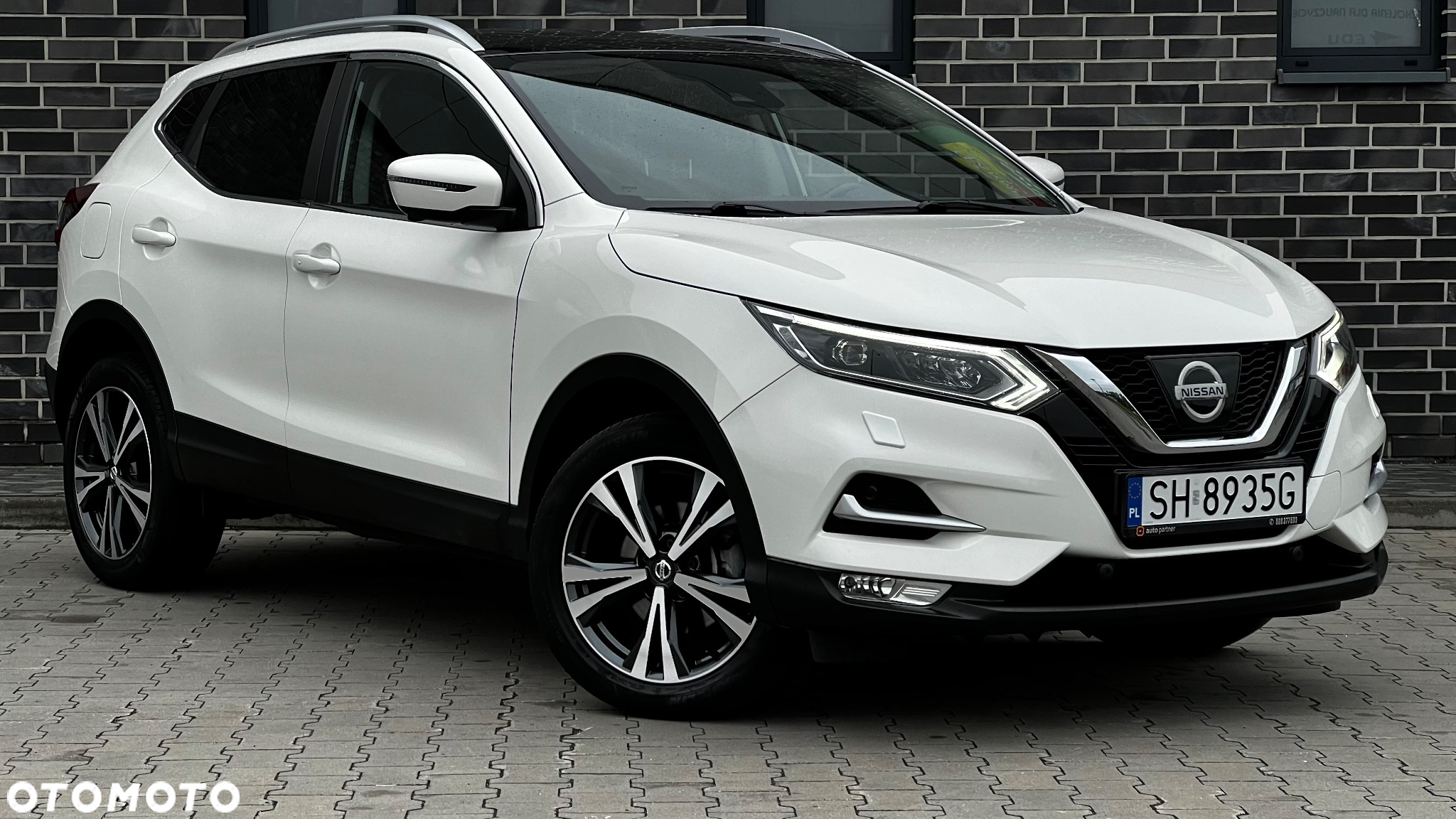 Nissan Qashqai 1.6 DIG-T N-Connecta - 12