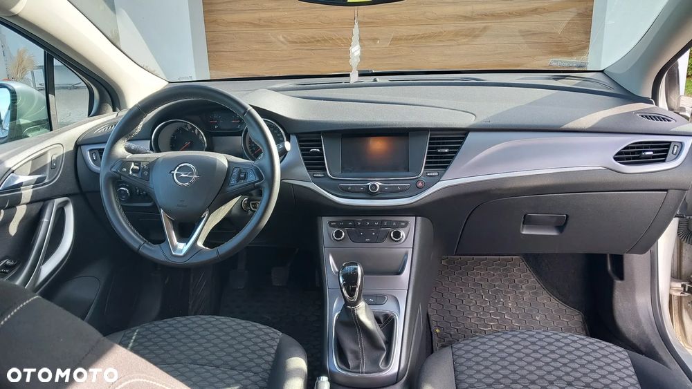 Opel Astra 1.4 Enjoy - 11
