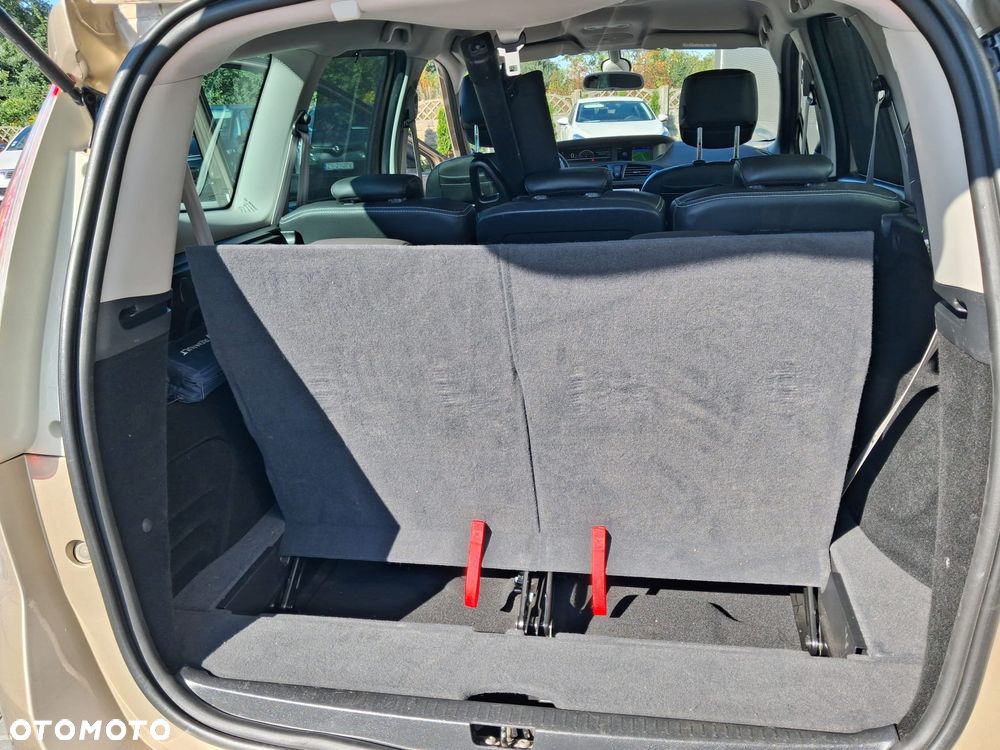 Renault Grand Scenic ENERGY TCe 130 BOSE EDITION - 20