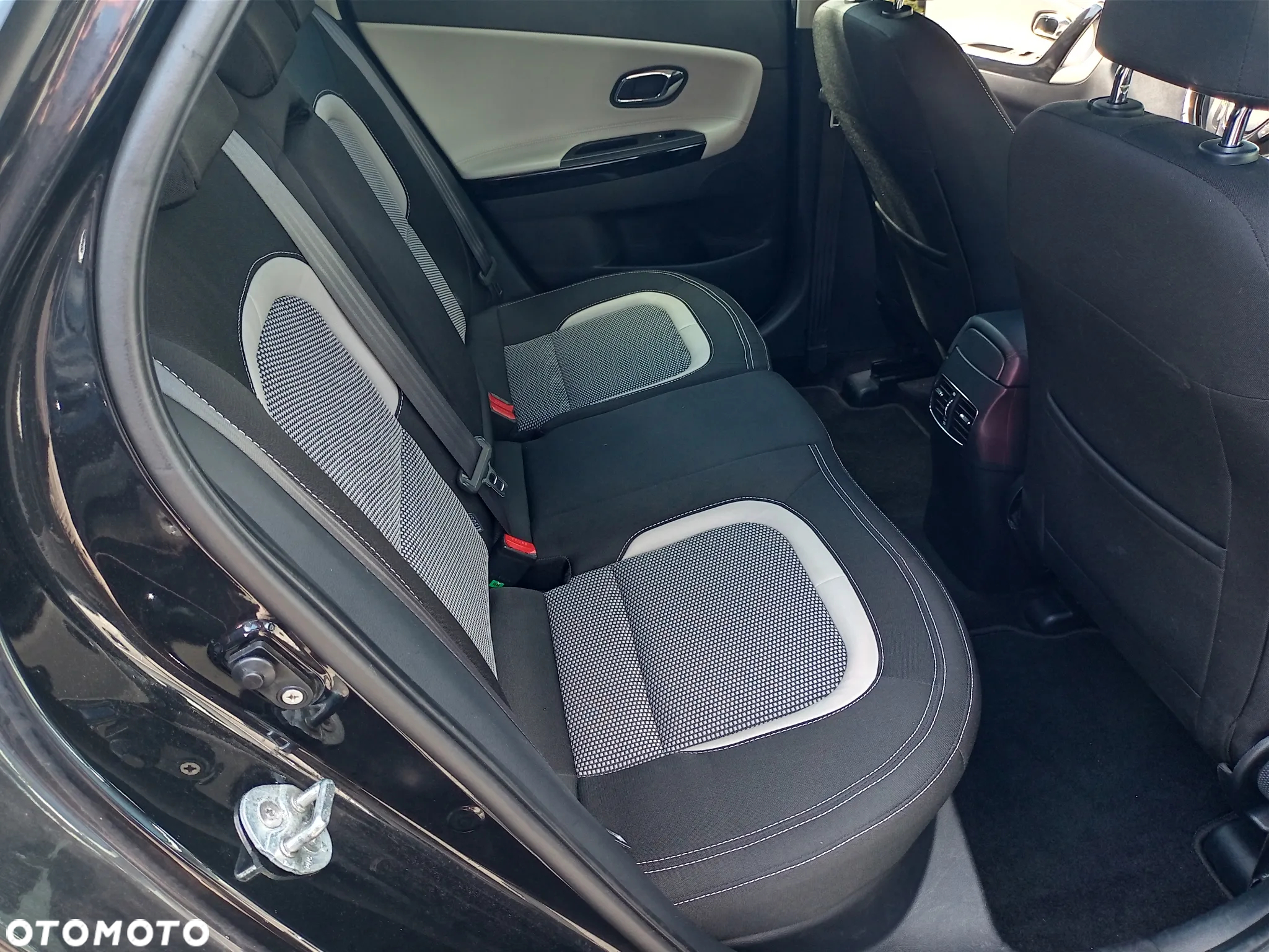 Kia Ceed Cee'd 1.6 GDI Business Line - 16
