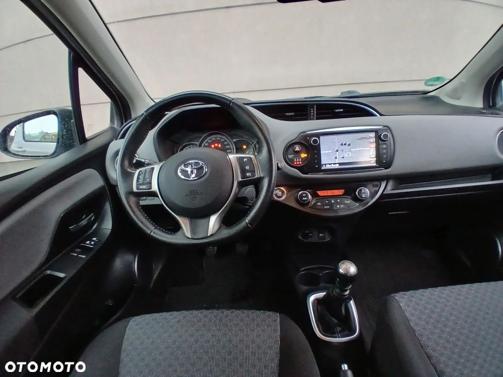 Toyota Yaris 1.33 VVT-i Comfort - 24