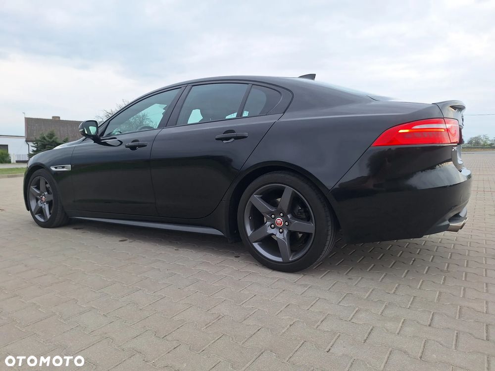 Jaguar XE 20d R-Sport - 6