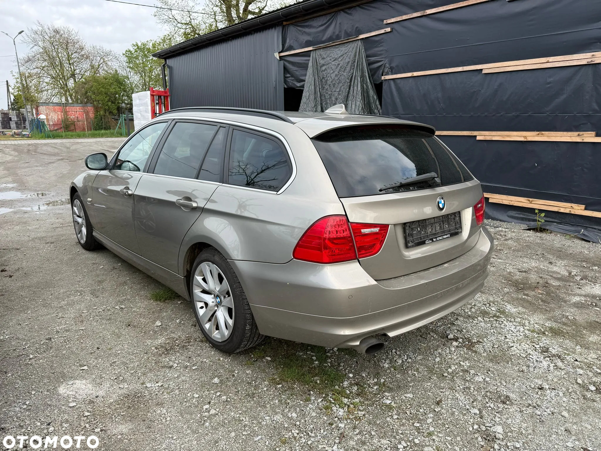 BMW Seria 3 320i Touring - 6