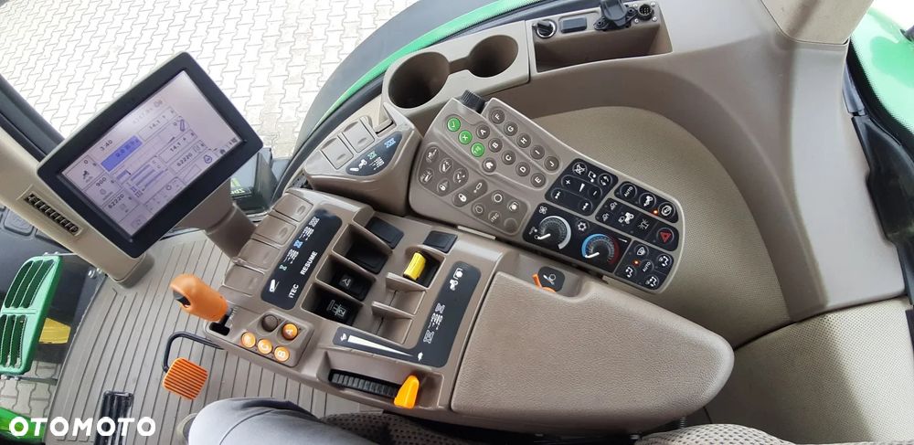John Deere 7200R - 11