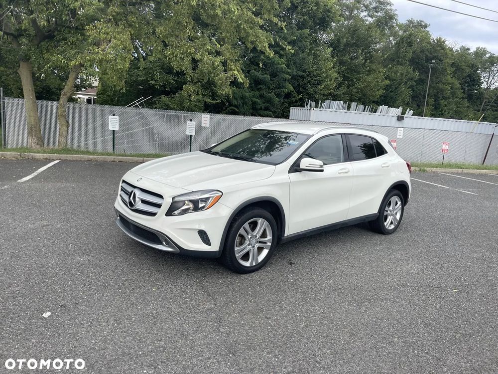 Mercedes-Benz GLA 250 4-Matic - 1