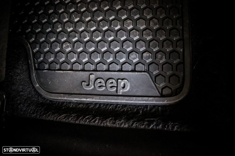 Jeep Compass 1.3 TG Trailhawk - 16