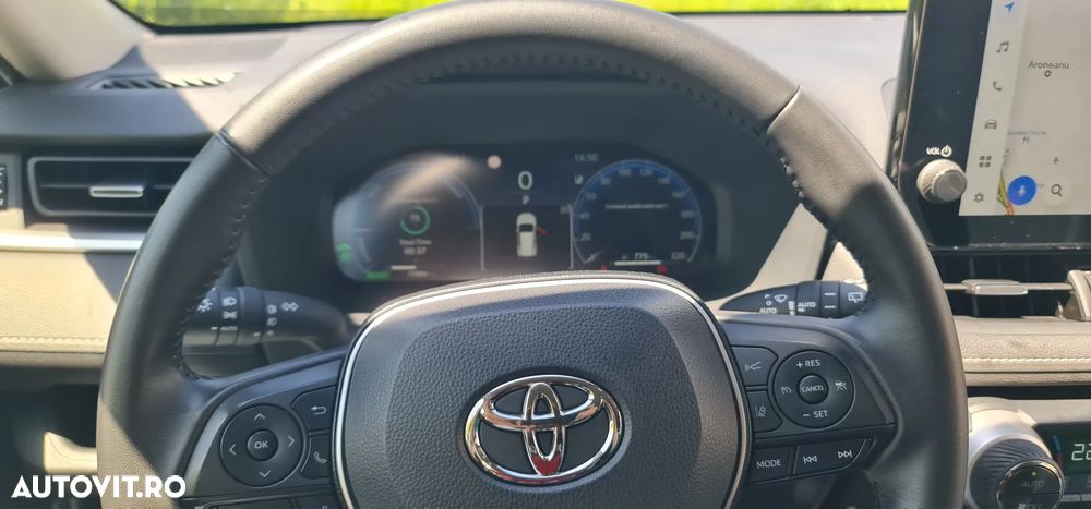 TOYOTA RAV4 2023 — imagine 8