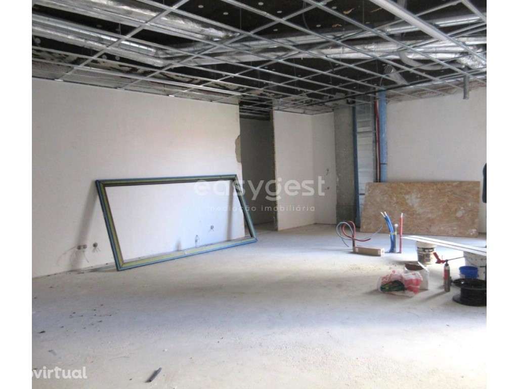 Fantástico Apartamento T2 de Luxo no centro da Vila - Lourinhã - Grande imagem: 2/15